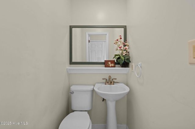 1106 Caracara Drive, New Bern, NC 28560