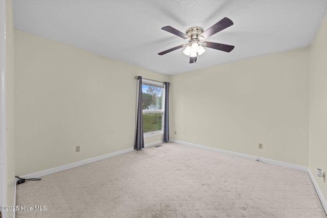 1106 Caracara Drive, New Bern, NC 28560