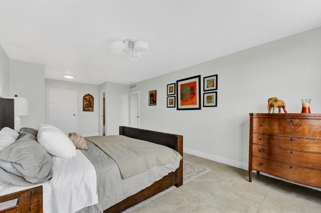 3180 S OCEAN Drive 316, Hallandale Beach, FL 33009