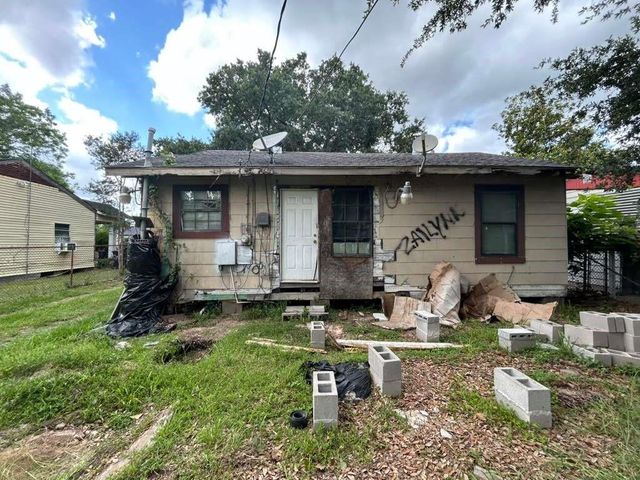 214 Bolden Street, Houston, TX 77029