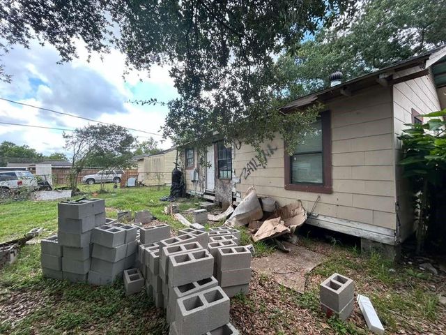 214 Bolden Street, Houston, TX 77029