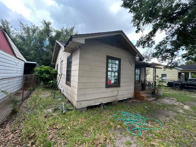 214 Bolden Street, Houston, TX 77029