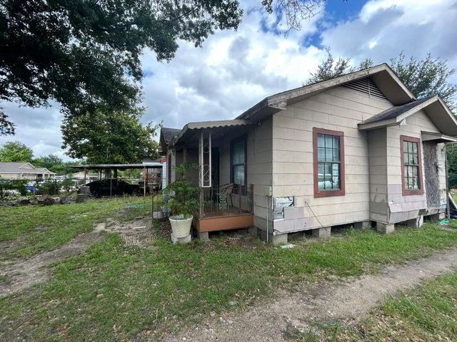 214 Bolden Street, Houston, TX 77029