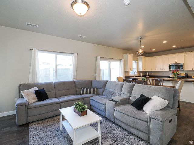 11888 S BLACK HILLS, Herriman, UT 84096