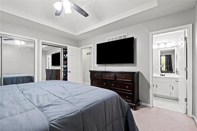 11039 N Ditman Avenue, Kansas City, MO 64157