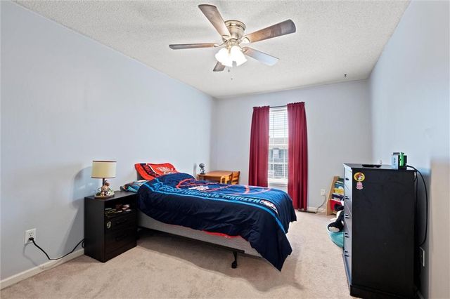 11039 N Ditman Avenue, Kansas City, MO 64157