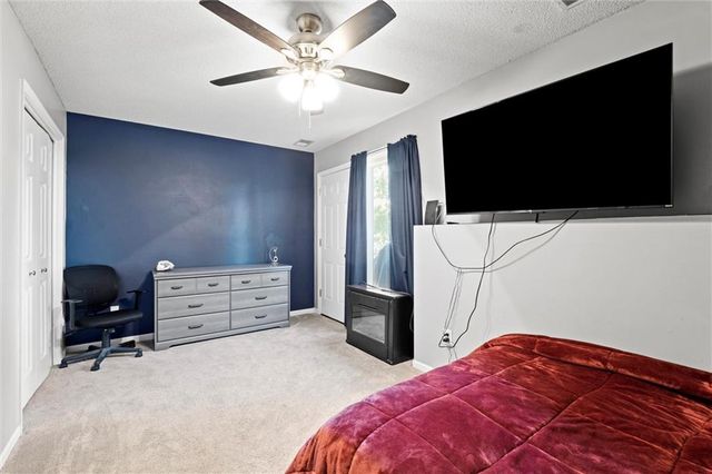 11039 N Ditman Avenue, Kansas City, MO 64157