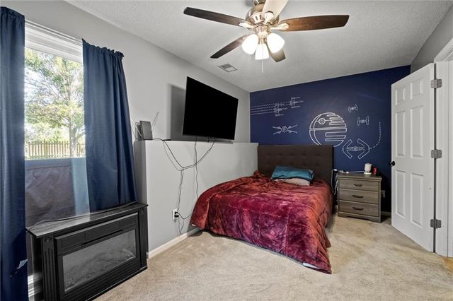 11039 N Ditman Avenue, Kansas City, MO 64157