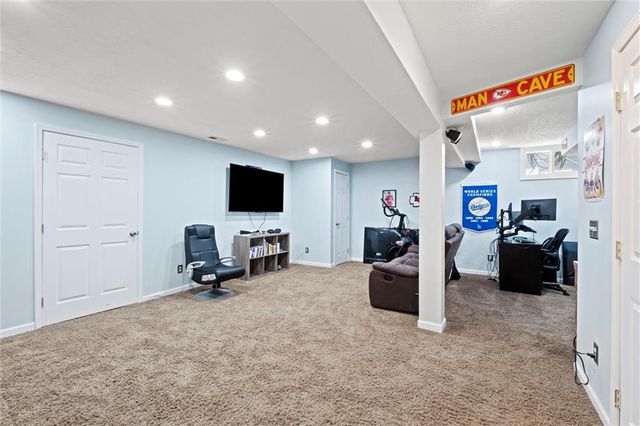 11039 N Ditman Avenue, Kansas City, MO 64157