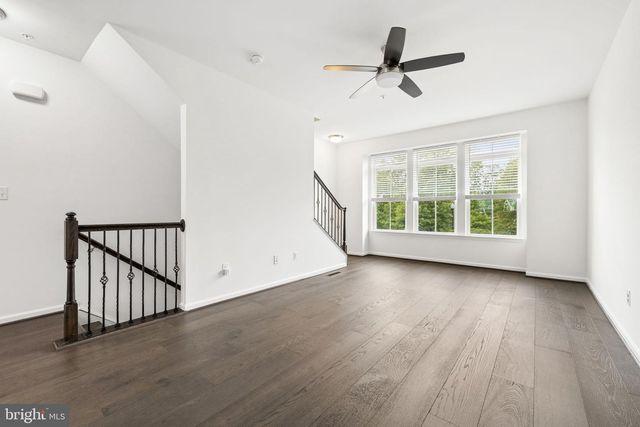 24855 COATS SQ, Aldie, VA 20105