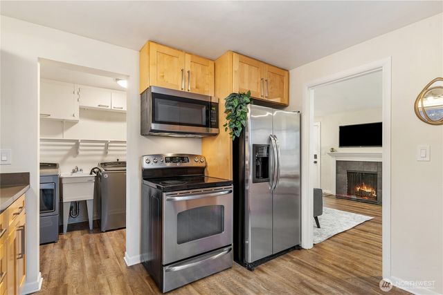 9018 14th Avenue SW, Seattle, WA 98106