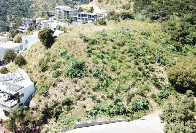 6363 Weidlake Drive, Los Angeles, CA 90068