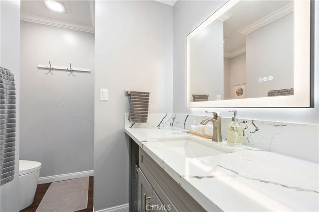 1921 Sherry 109, Santa Ana, CA 92705