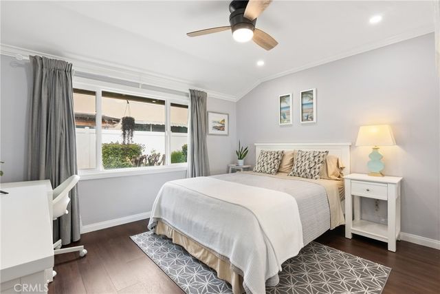 1921 Sherry 109, Santa Ana, CA 92705