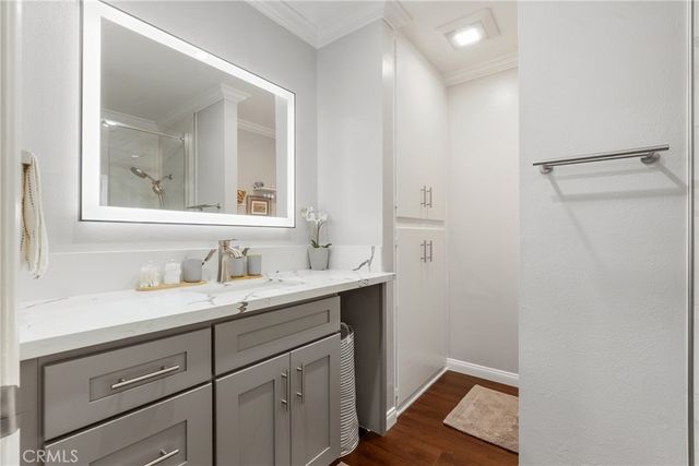1921 Sherry 109, Santa Ana, CA 92705