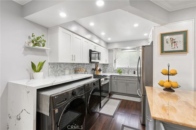 1921 Sherry 109, Santa Ana, CA 92705