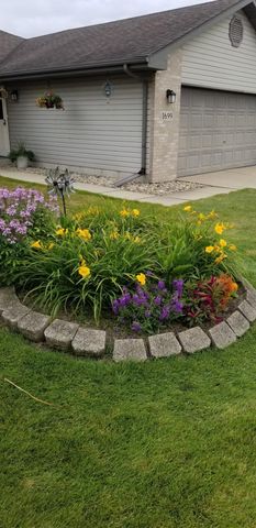 1699 Lincoln Street, Hobart, IN 46342