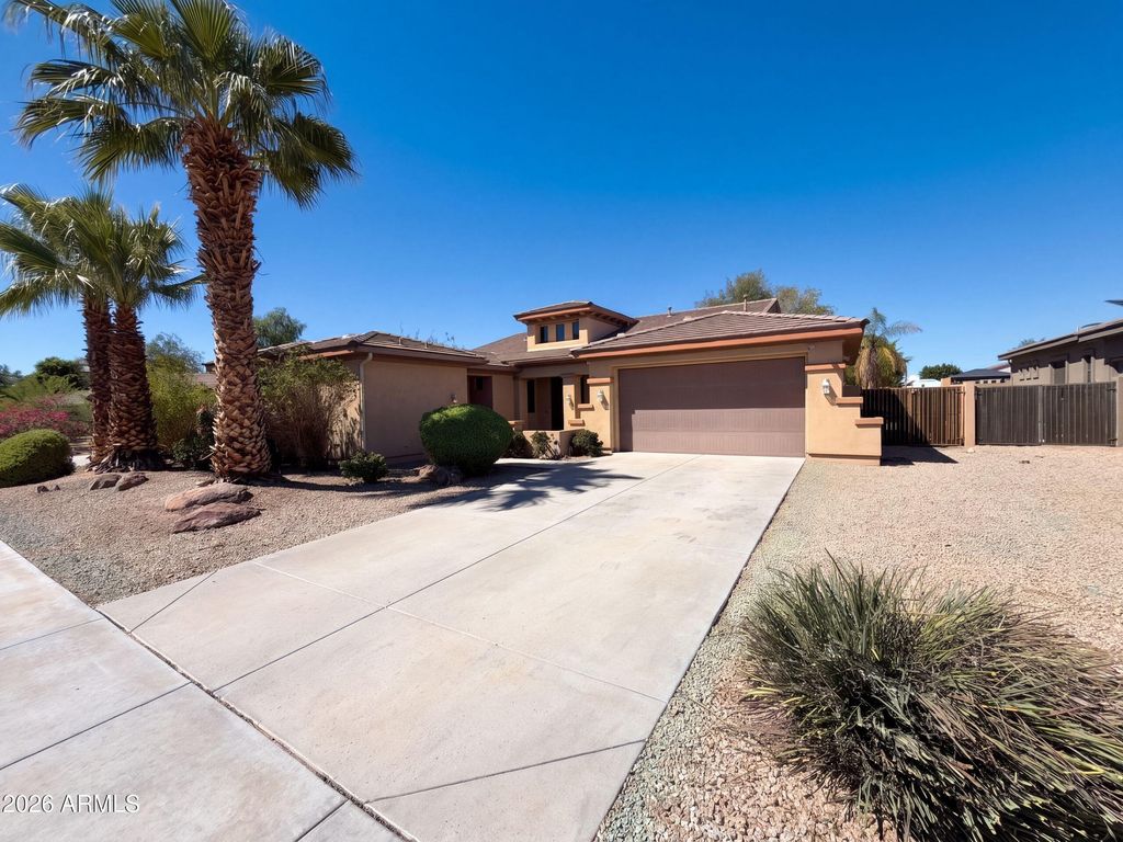 16148 W GLENROSA Avenue, Goodyear, AZ 85395 — exterior