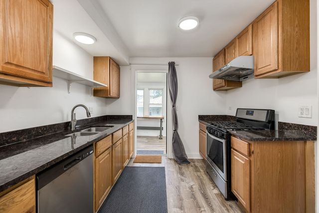 640 W 44th Street, Chicago, IL 60609