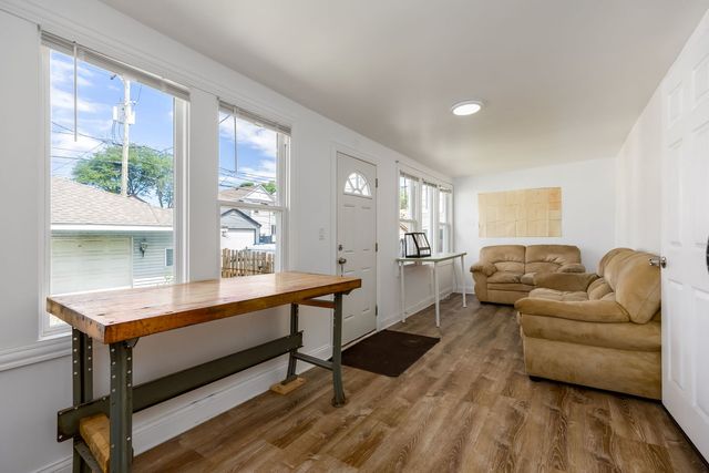 640 W 44th Street, Chicago, IL 60609