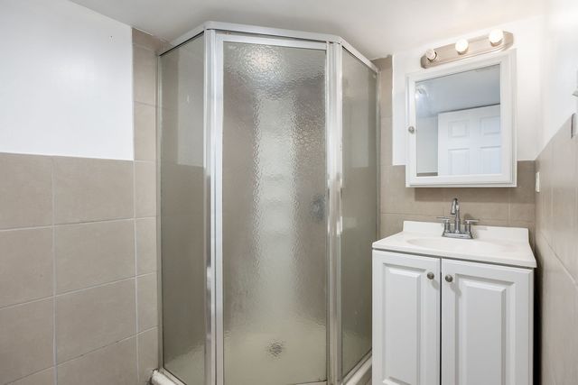 640 W 44th Street, Chicago, IL 60609