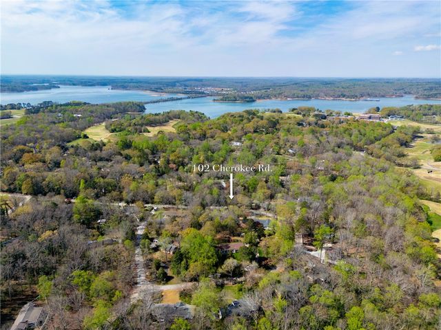 102 Cherokee Road, Clemson, SC 29631