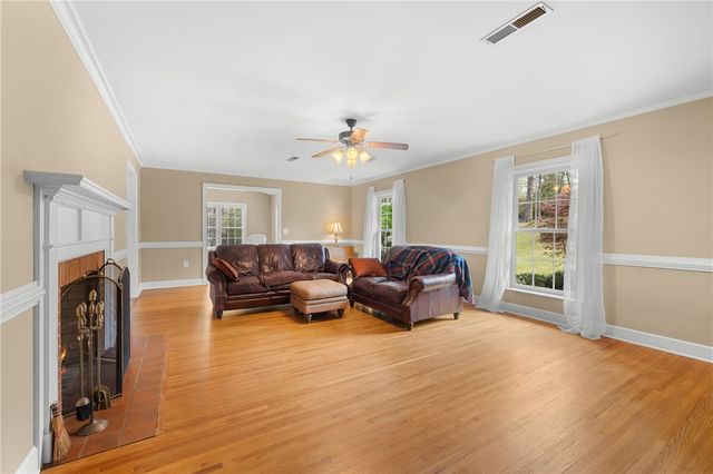 102 Cherokee Road, Clemson, SC 29631