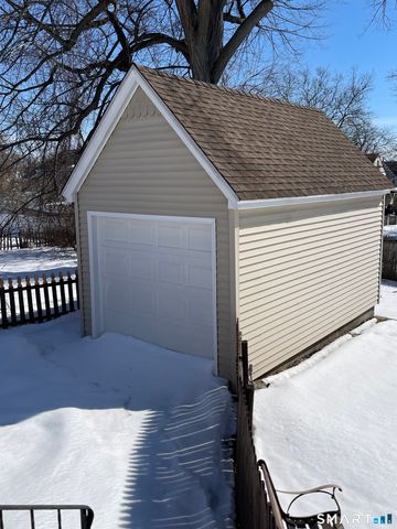 405 Westfield Avenue, Bridgeport, CT 06606