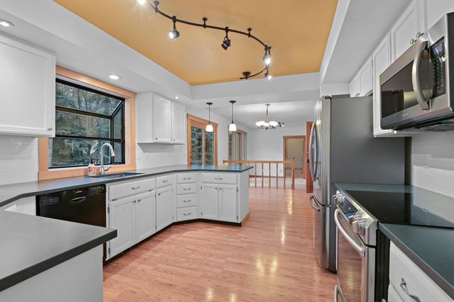 3611 E Pine Needle Ave, Colbert, WA 99005