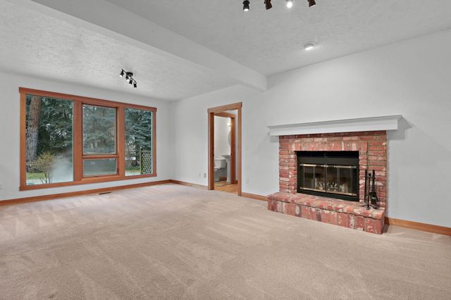 3611 E Pine Needle Ave, Colbert, WA 99005