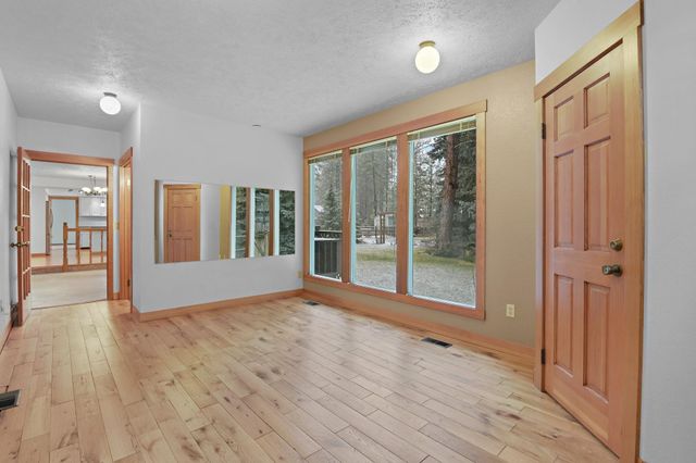 3611 E Pine Needle Ave, Colbert, WA 99005