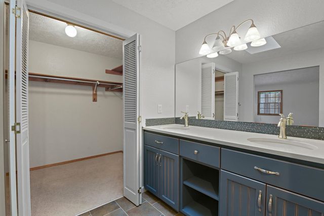 3611 E Pine Needle Ave, Colbert, WA 99005