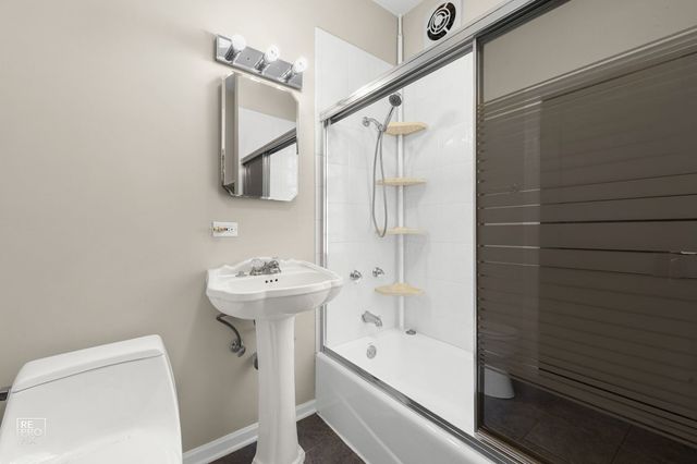 1242 Highland Avenue, Berwyn, IL 60402