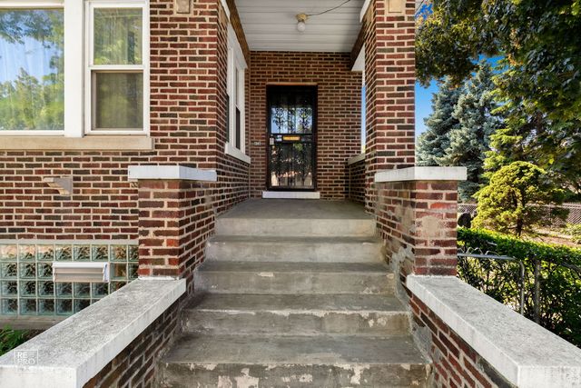 1242 Highland Avenue, Berwyn, IL 60402