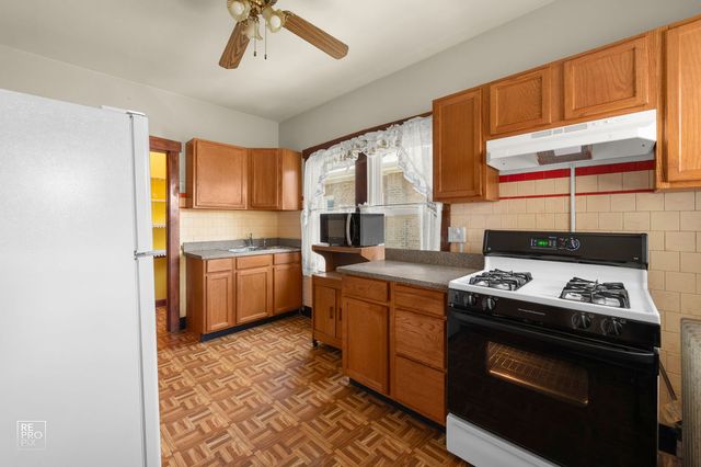 1242 Highland Avenue, Berwyn, IL 60402