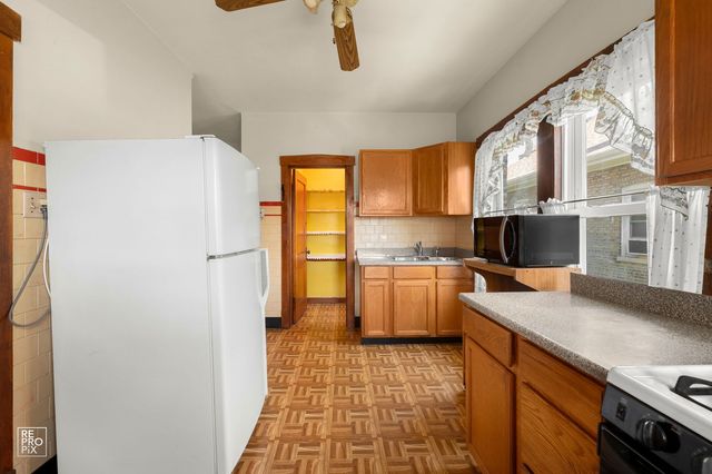 1242 Highland Avenue, Berwyn, IL 60402