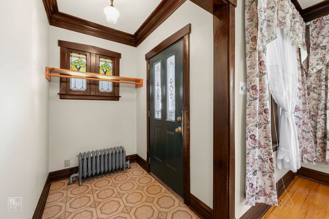 1242 Highland Avenue, Berwyn, IL 60402