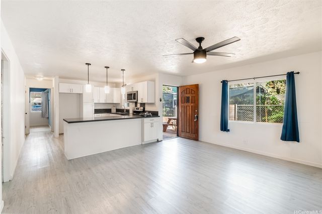 84-648 Kepue Street B, Waianae, HI 96792