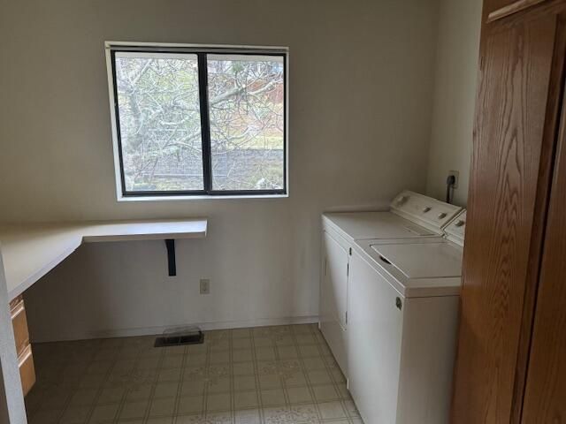 1751 Dragon Fly Lane, Ashland, OR 97520