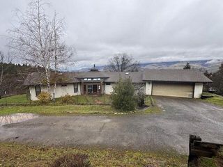 1751 Dragon Fly Lane, Ashland, OR 97520