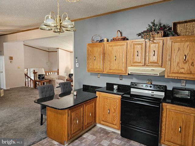 377 KILMER TRL, Albrightsville, PA 18210