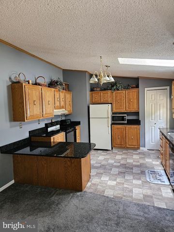 377 KILMER TRL, Albrightsville, PA 18210