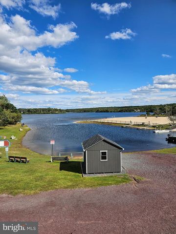 377 KILMER TRL, Albrightsville, PA 18210