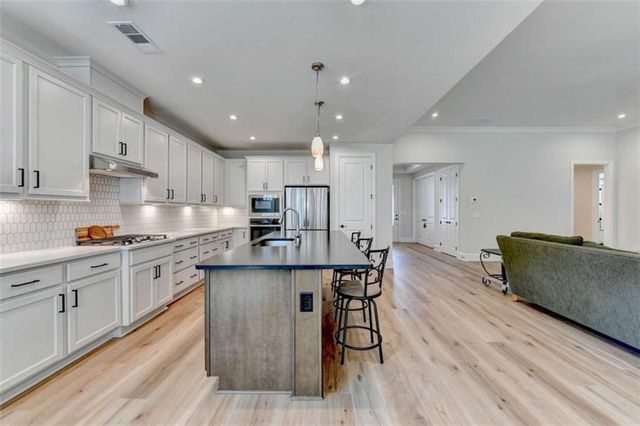 295 Conway Trail, Hoschton, GA 30548