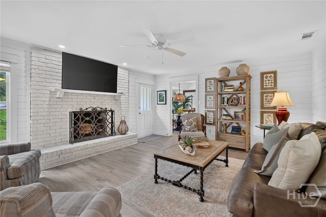 22 S Millward Road, Savannah, GA 31410