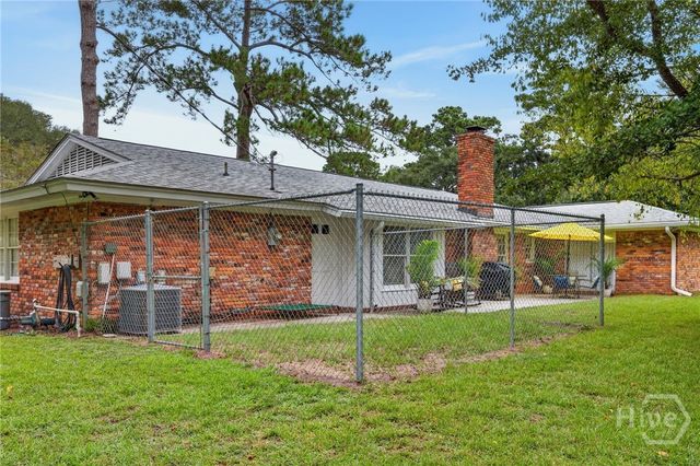 22 S Millward Road, Savannah, GA 31410