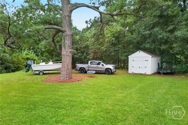 22 S Millward Road, Savannah, GA 31410