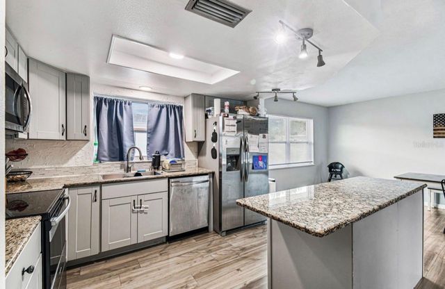 7112 VISTA WAY, Port Richey, FL 34668