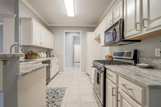 16016 Silverado Drive, Edmond, OK 73013