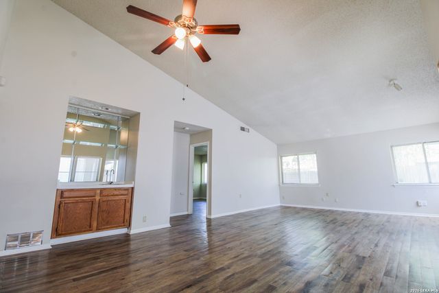 8038 Lazy Trail, San Antonio, TX 78250